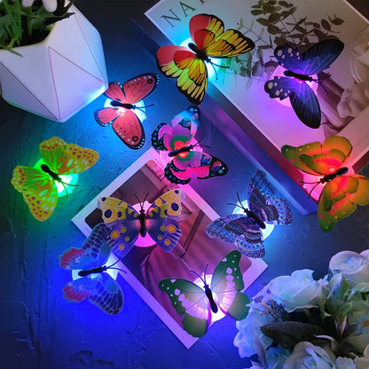 SET 10 FLUTURI LUMINOSI 3 D CU LED 1+1 GRATIS